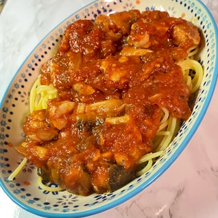 鶏肉と茄子のトマトソースパスタ